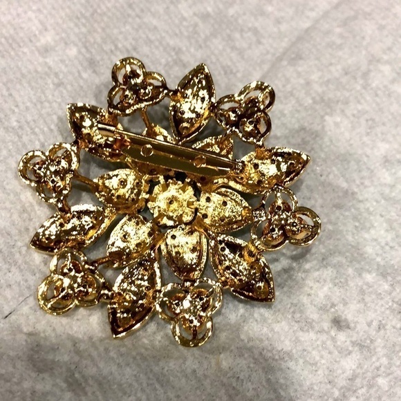 Brooch flowers gemstone , crystals - Picture 2 of 4